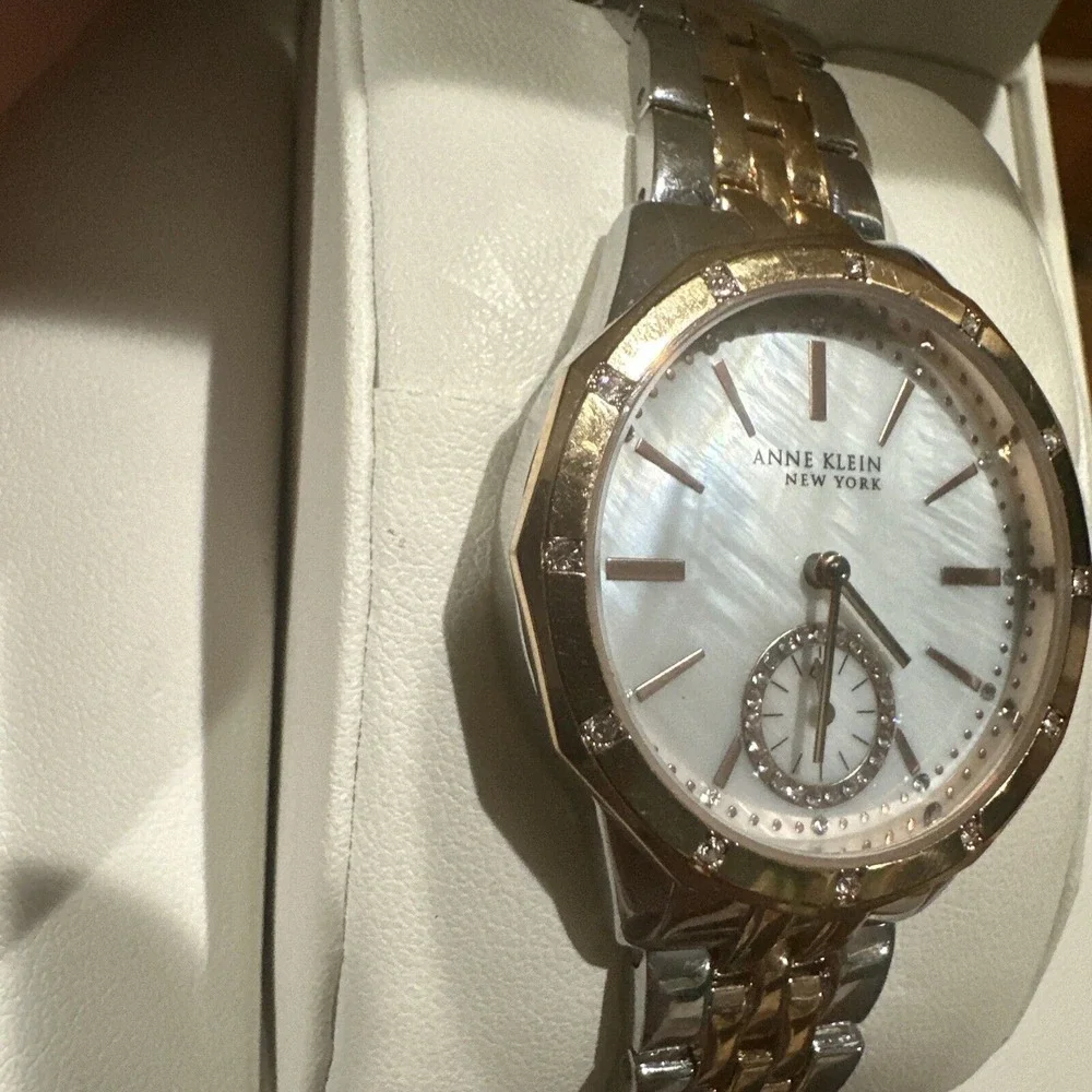 Anne‎ Klein New York Two-Tone Swarovski Crystal Ladies Watch Slighlty Used W Box